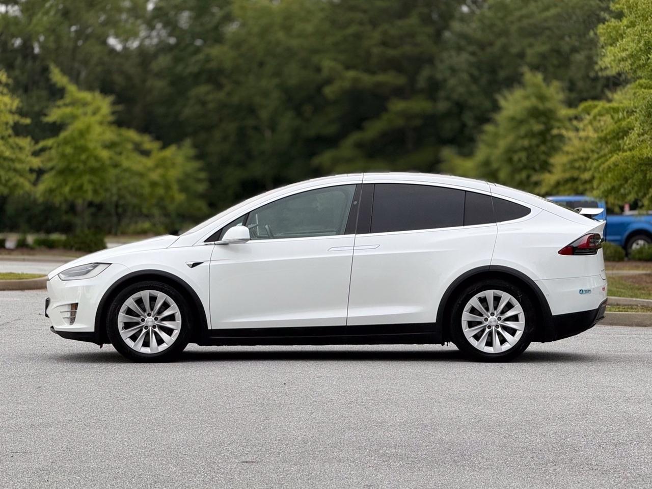 Tesla Model X  2018
