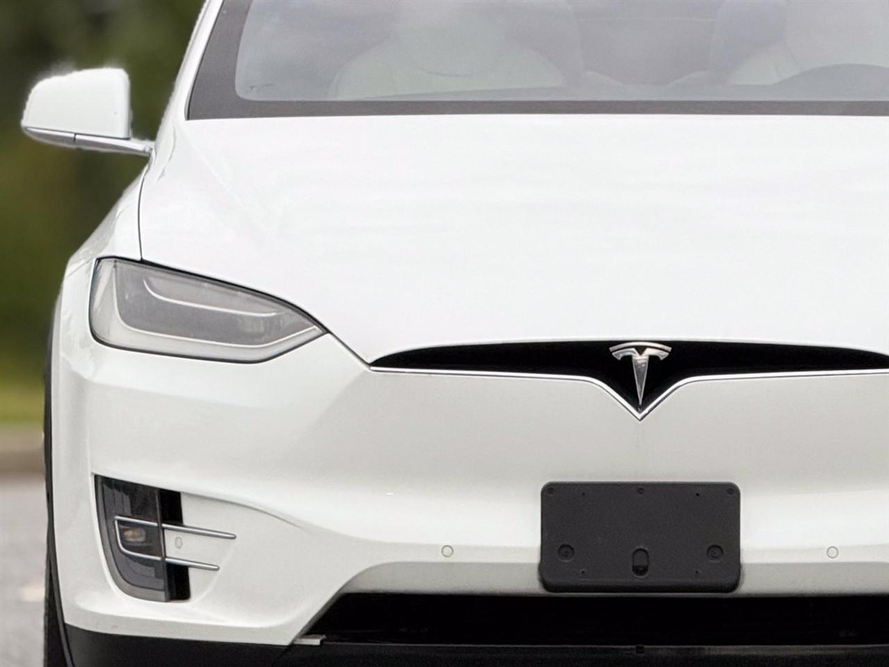 Tesla Model X  2018