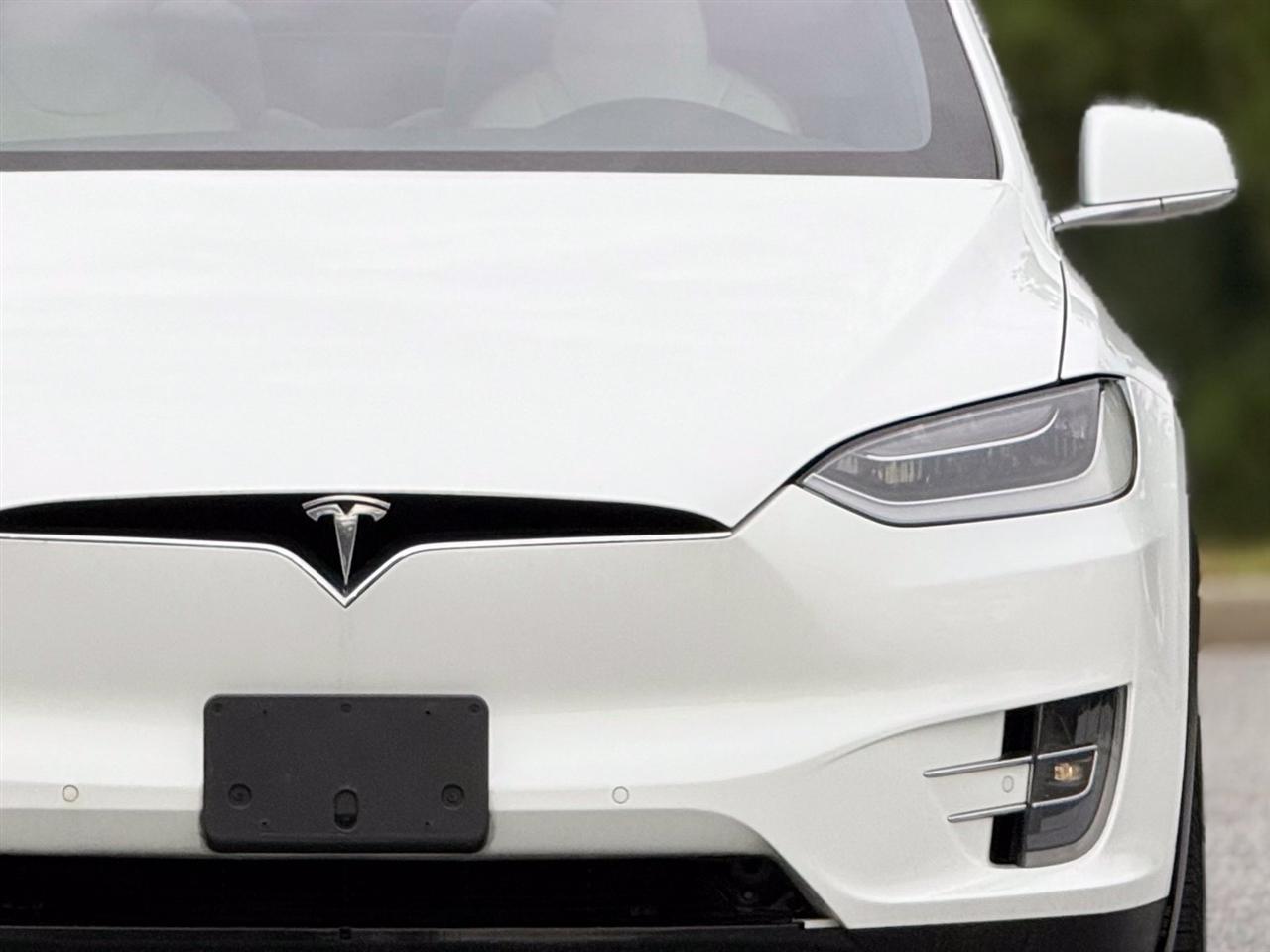 Tesla Model X  2018