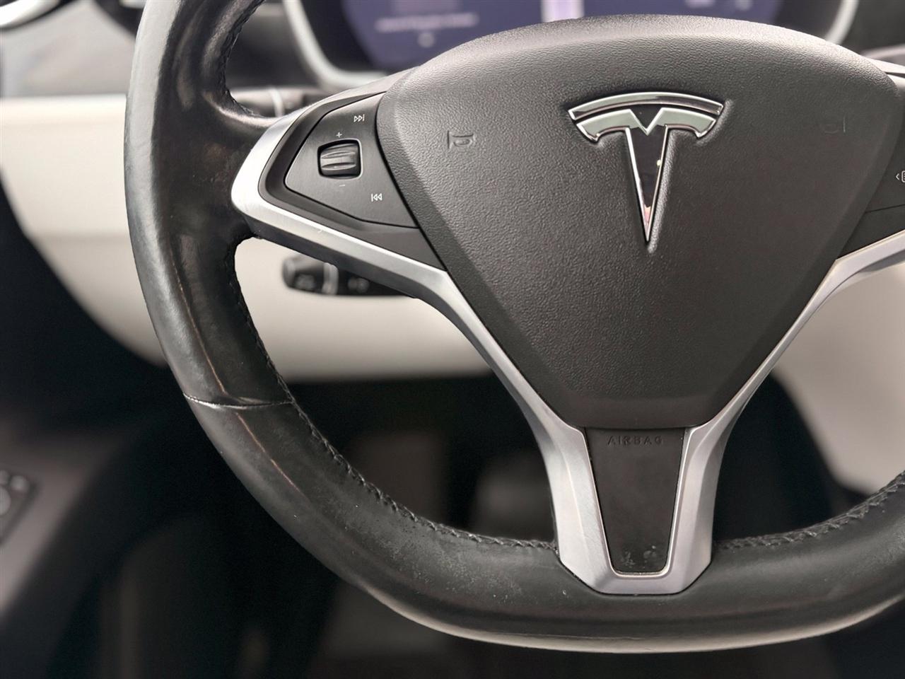Tesla Model X  2018