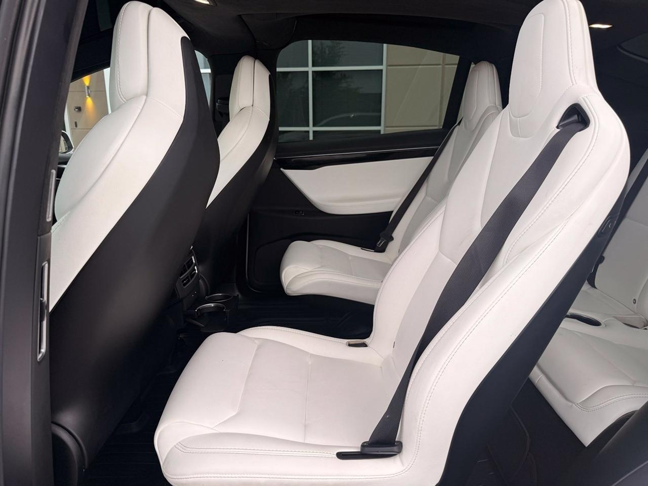 Tesla Model X  2018