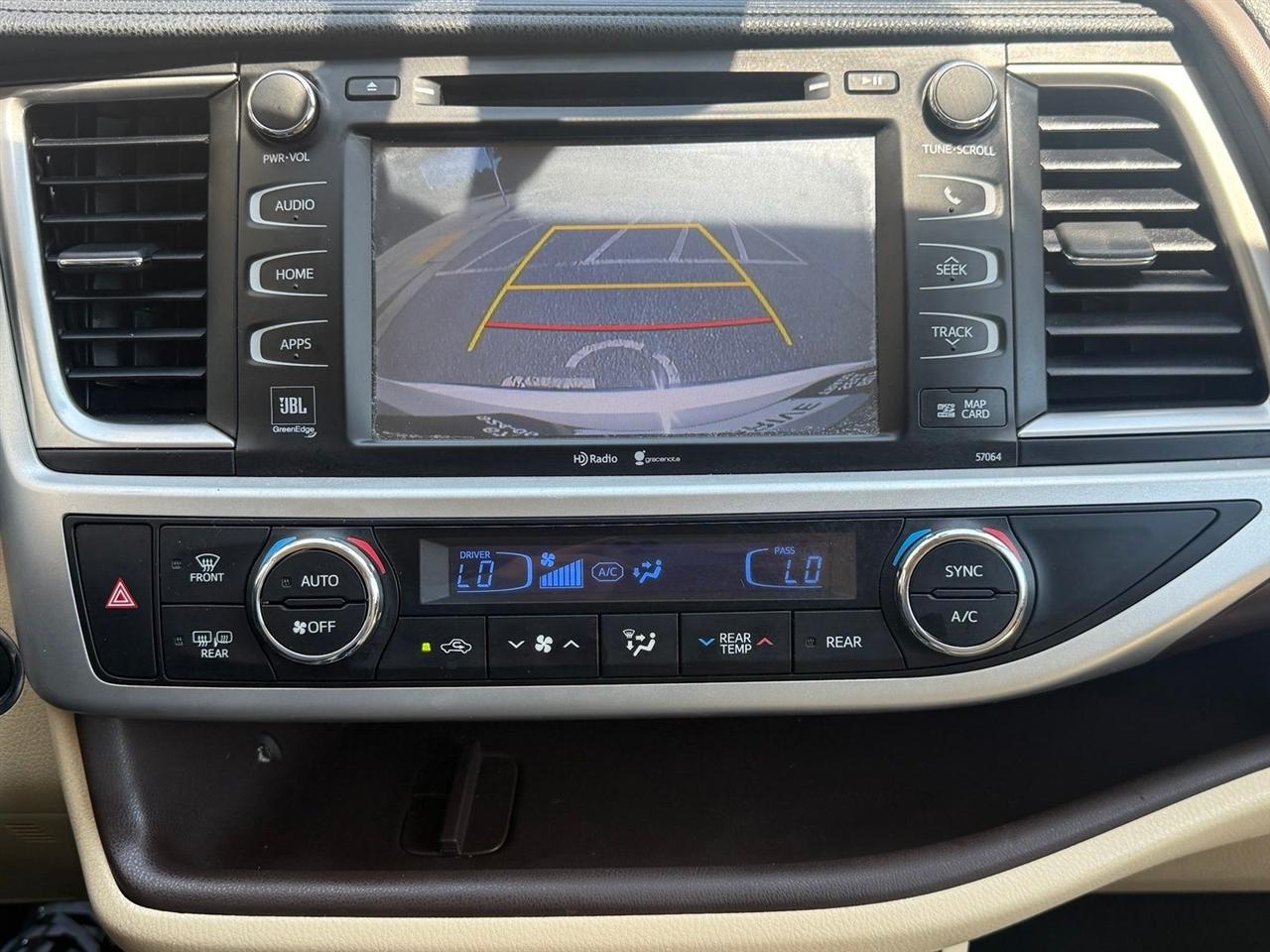 Toyota Highlander  2015