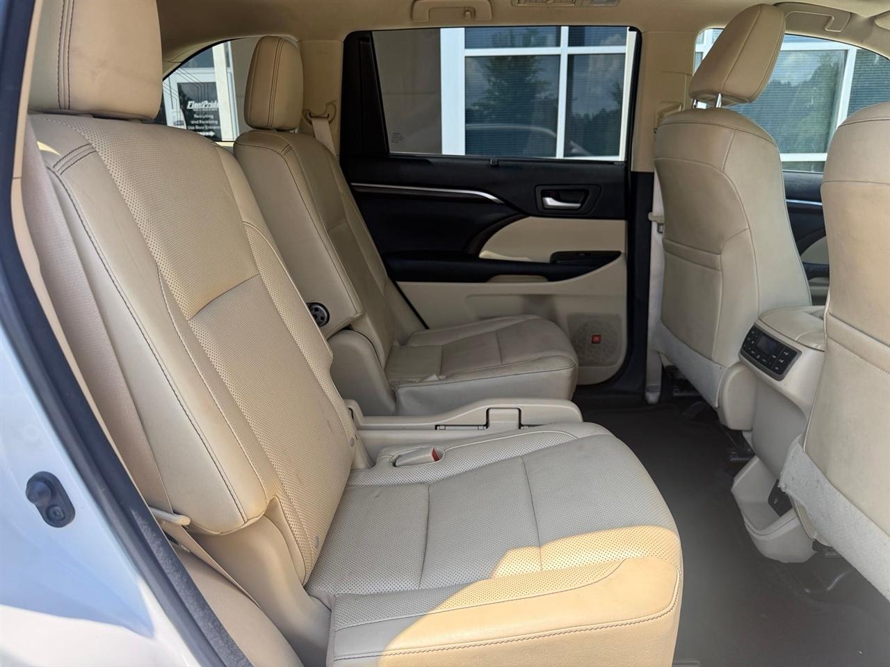 Toyota Highlander  2015