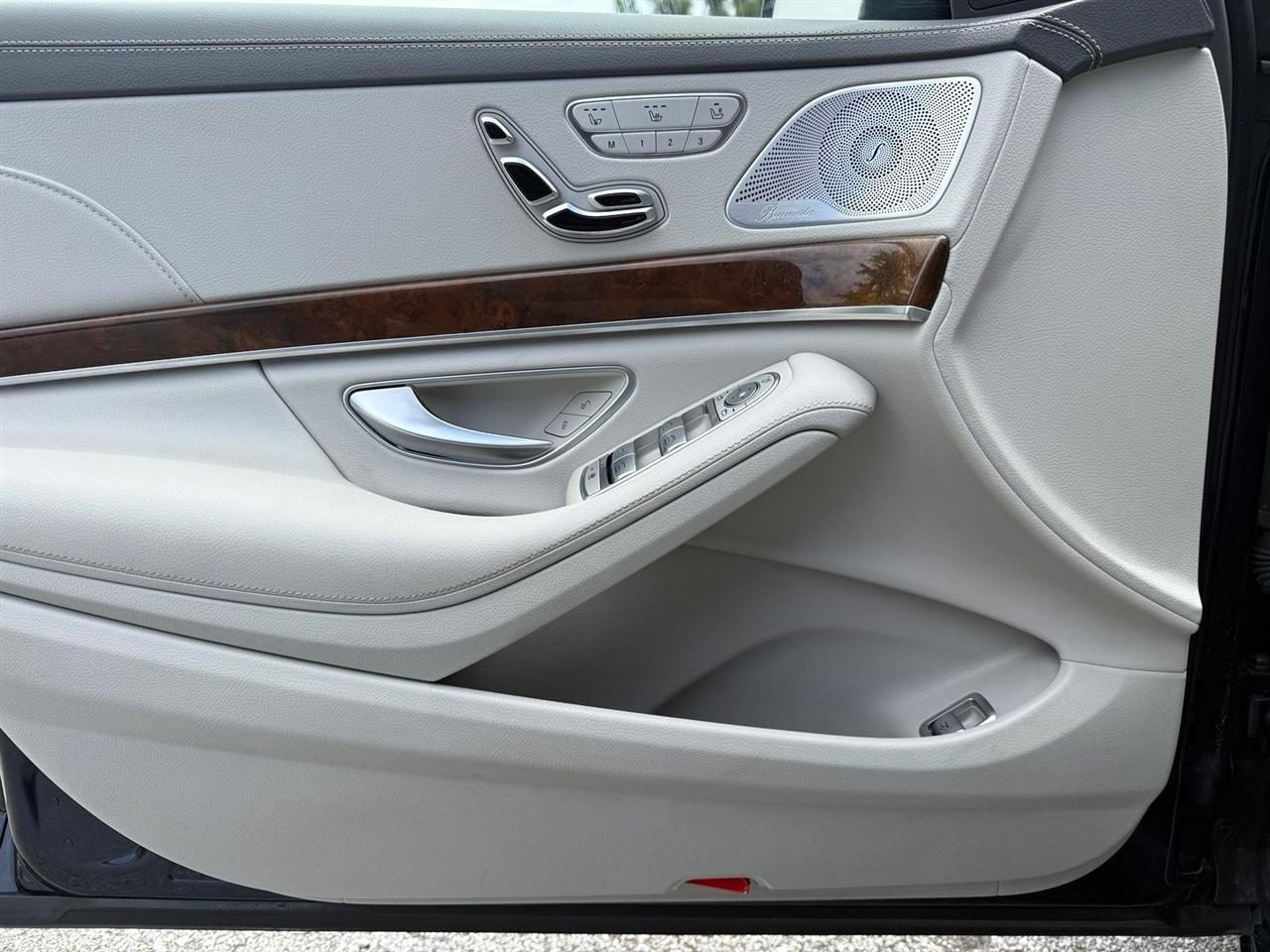 Mercedes-Benz S-Class  2015