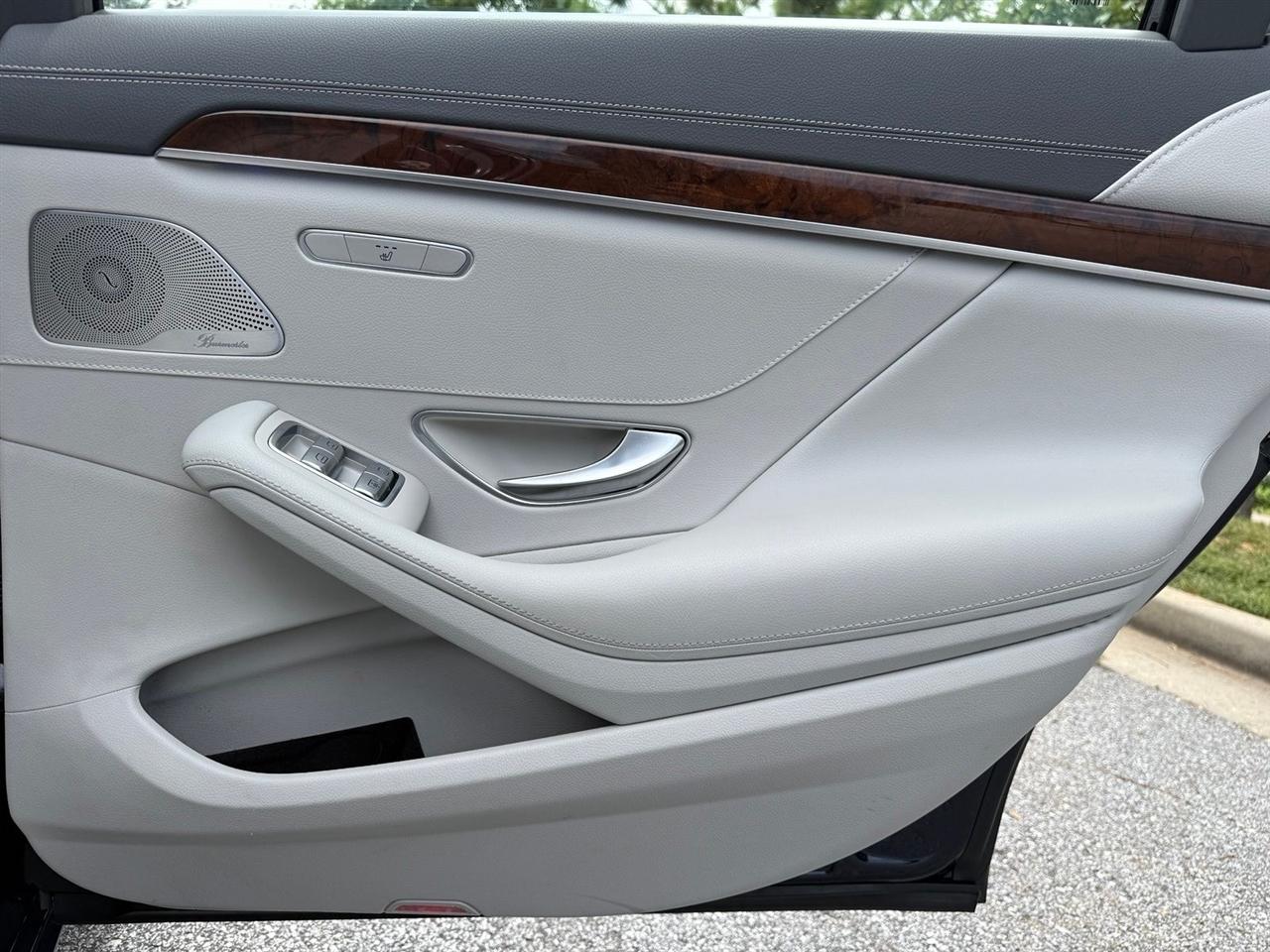 Mercedes-Benz S-Class  2015