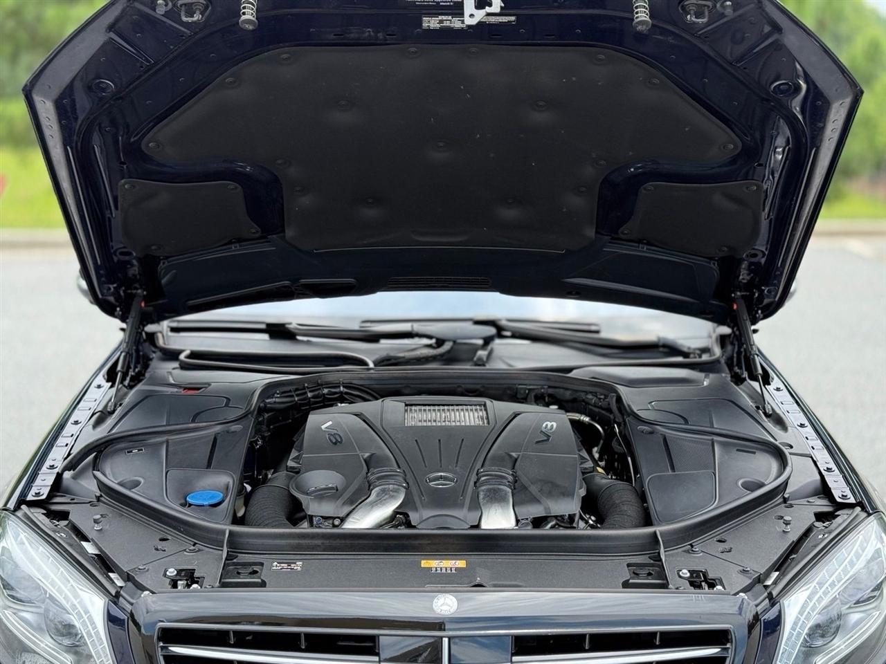 Mercedes-Benz S-Class  2015