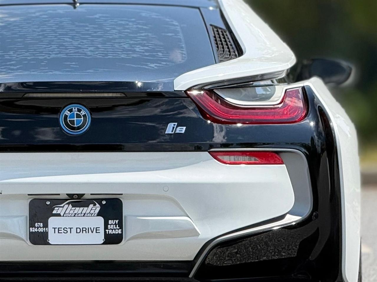 BMW i8  2016