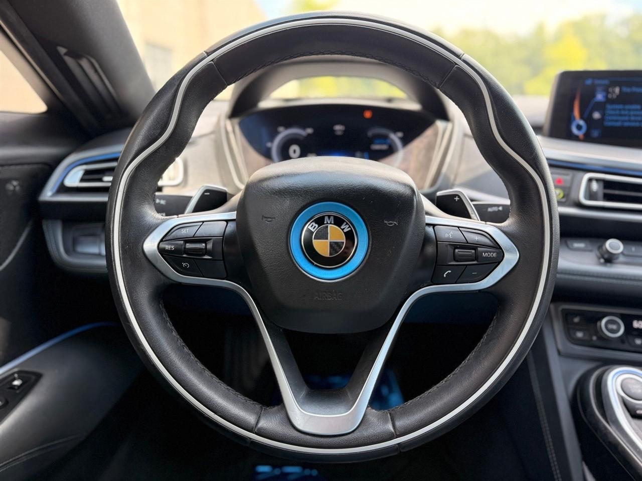 BMW i8  2016