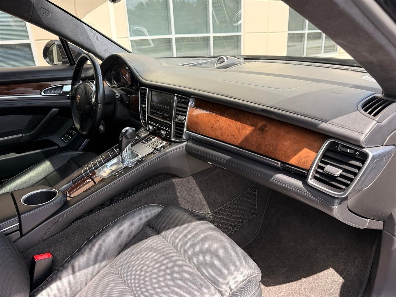 Porsche Panamera  2014