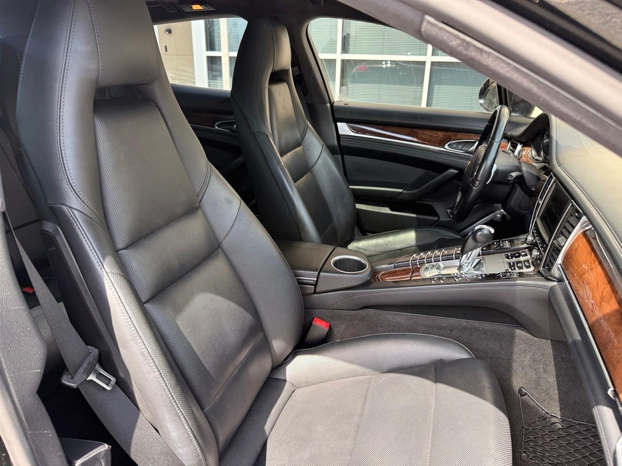 Porsche Panamera  2014