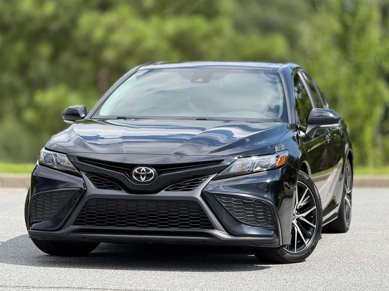 Toyota Camry  2021