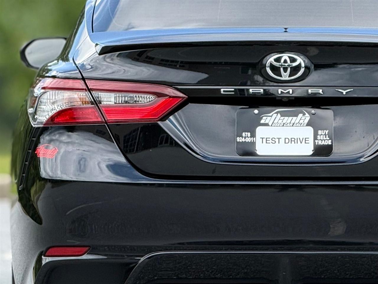 Toyota Camry  2021