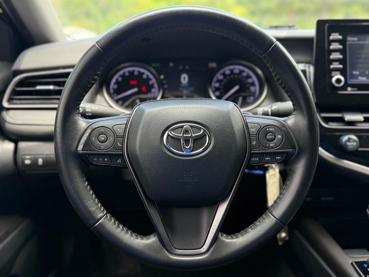 Toyota Camry  2021