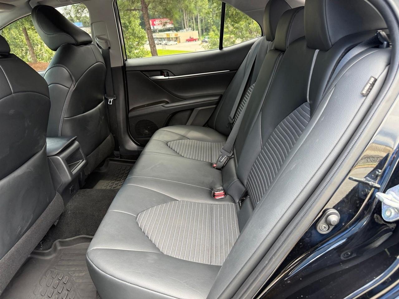 Toyota Camry  2021