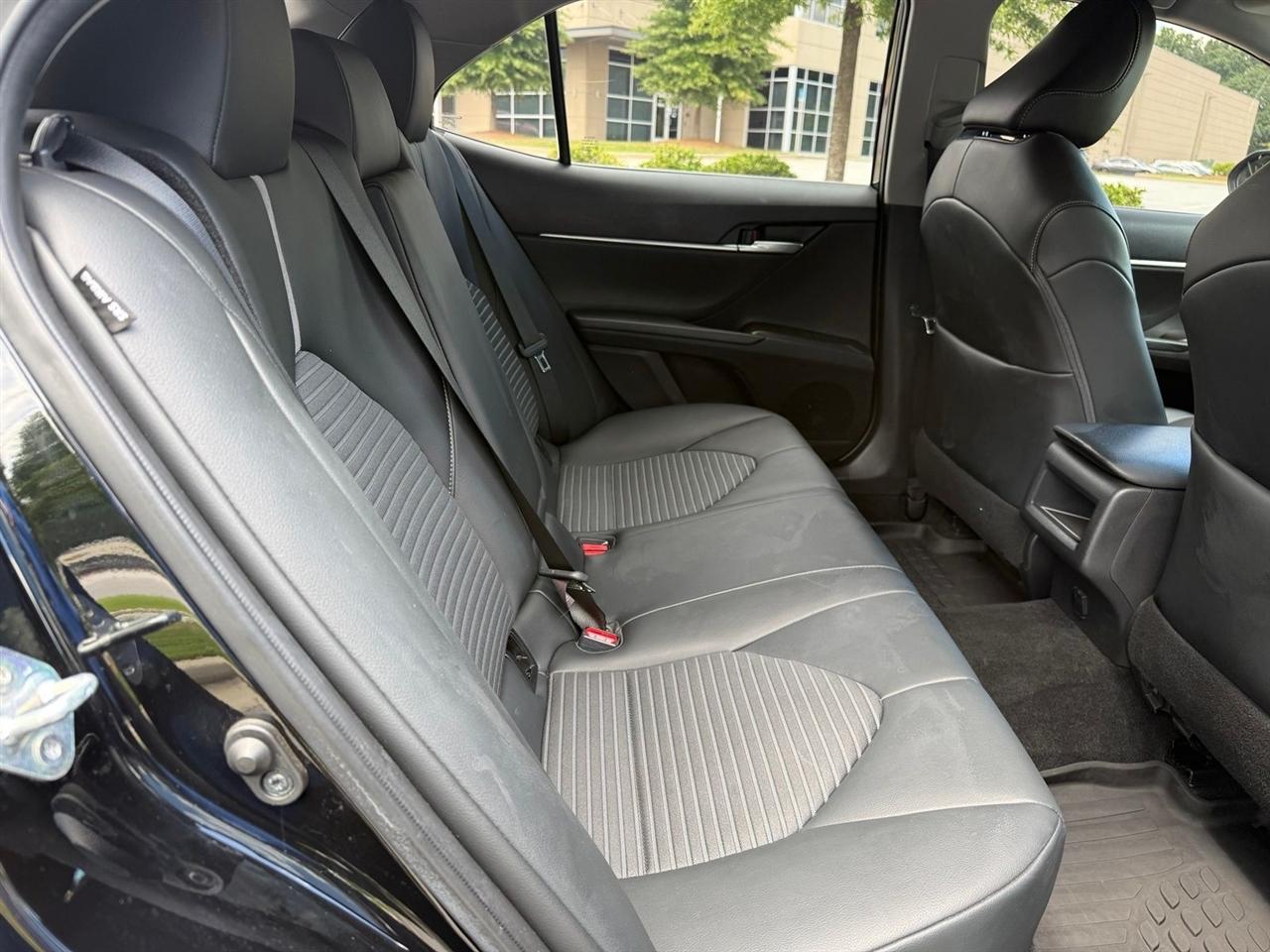 Toyota Camry  2021