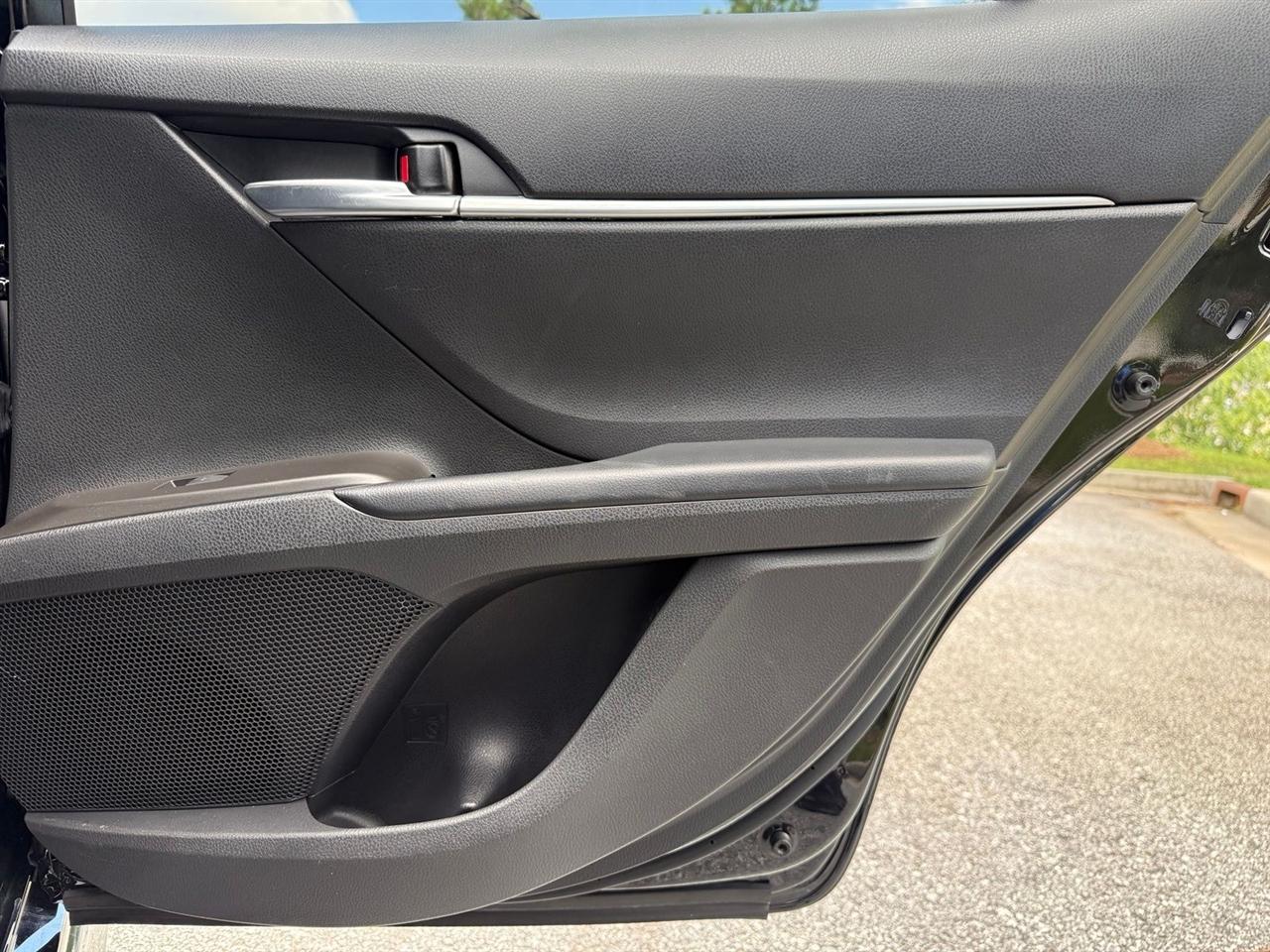 Toyota Camry  2021