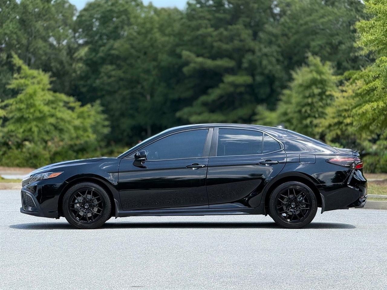 Toyota Camry  2023
