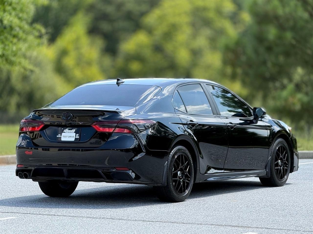 Toyota Camry  2023