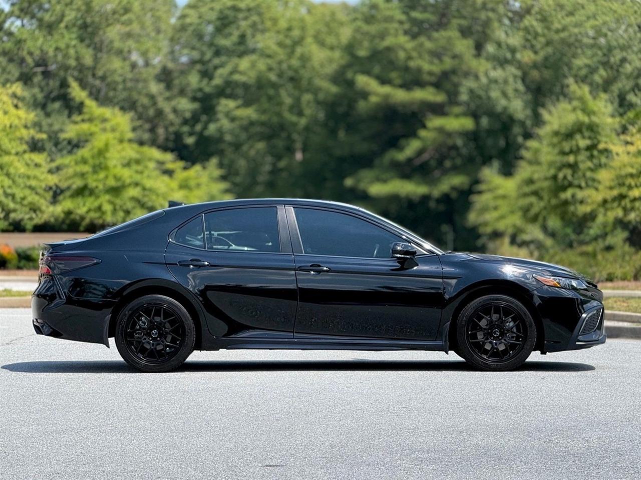Toyota Camry  2023