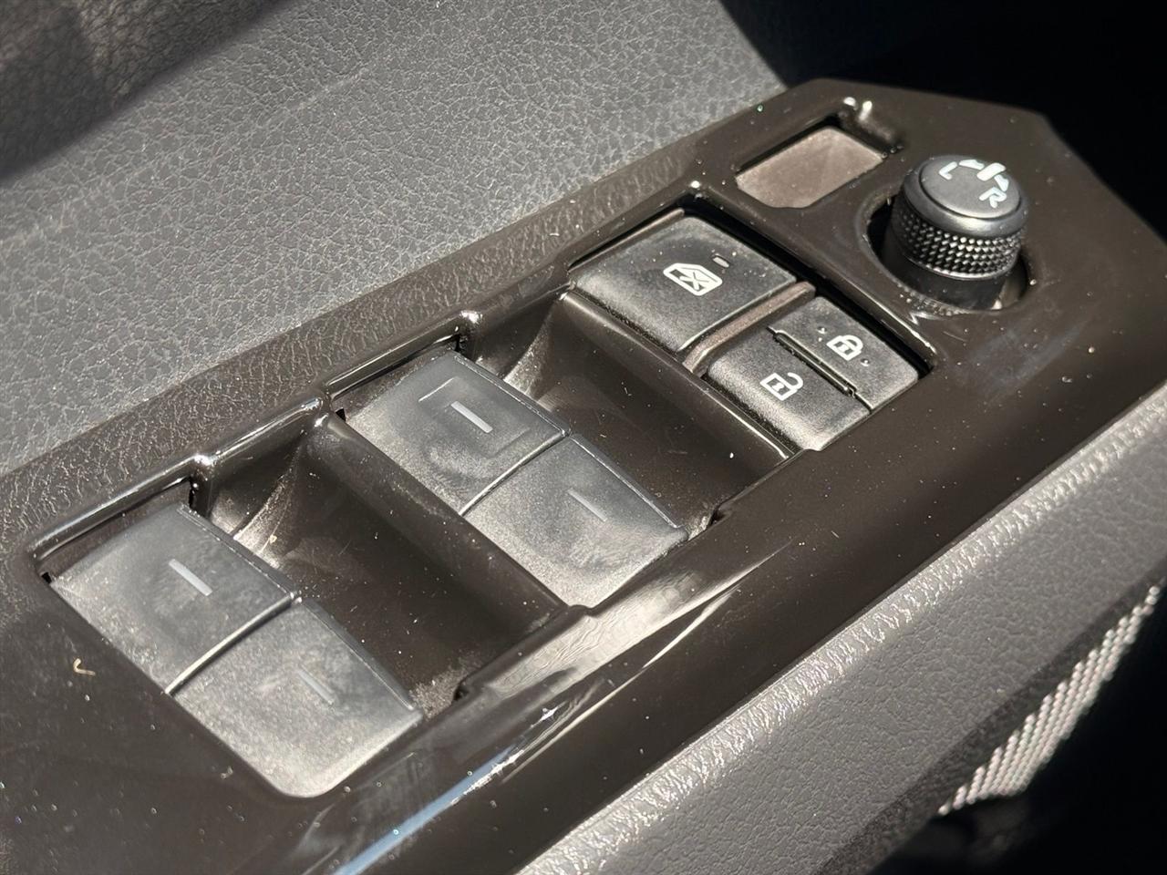 Toyota Camry  2023