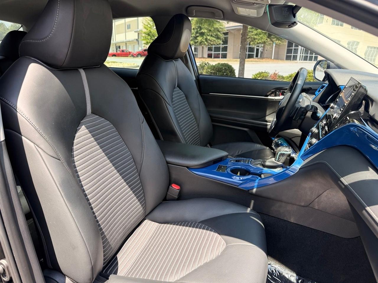 Toyota Camry  2023