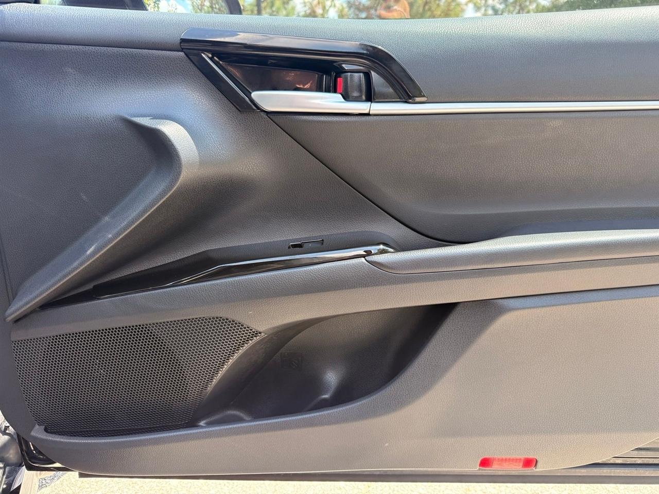 Toyota Camry  2023