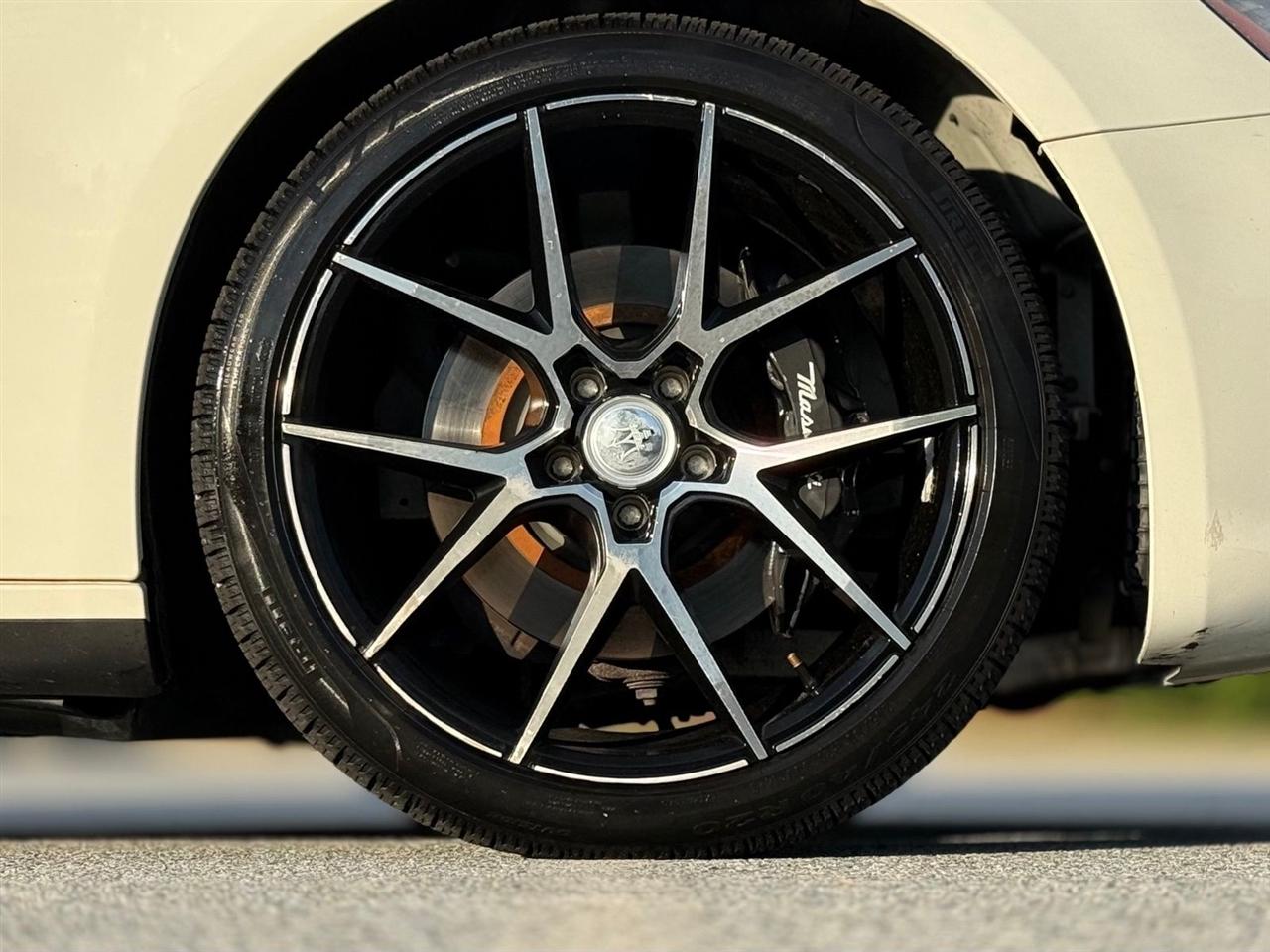 Maserati Ghibli  2014
