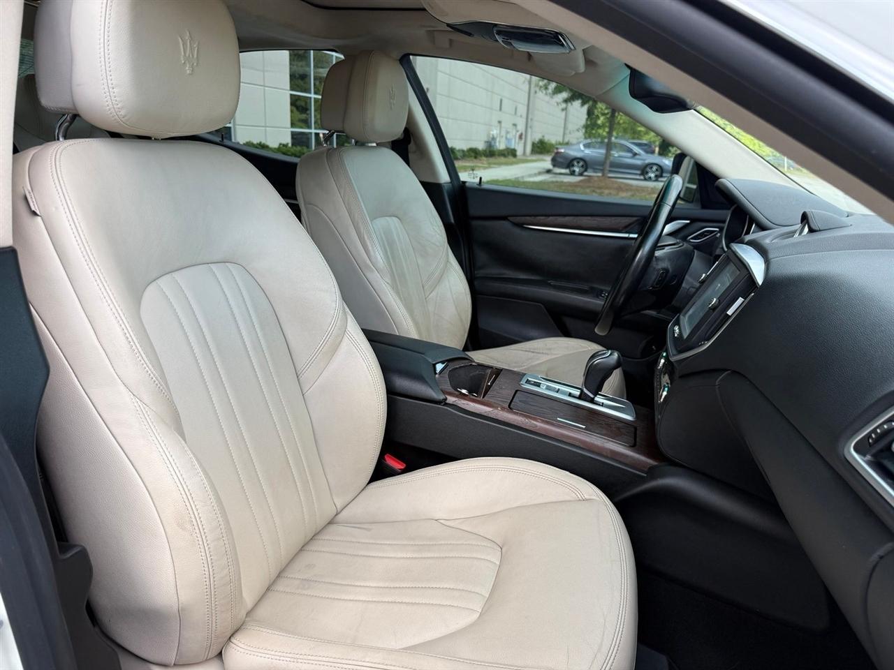 Maserati Ghibli  2014