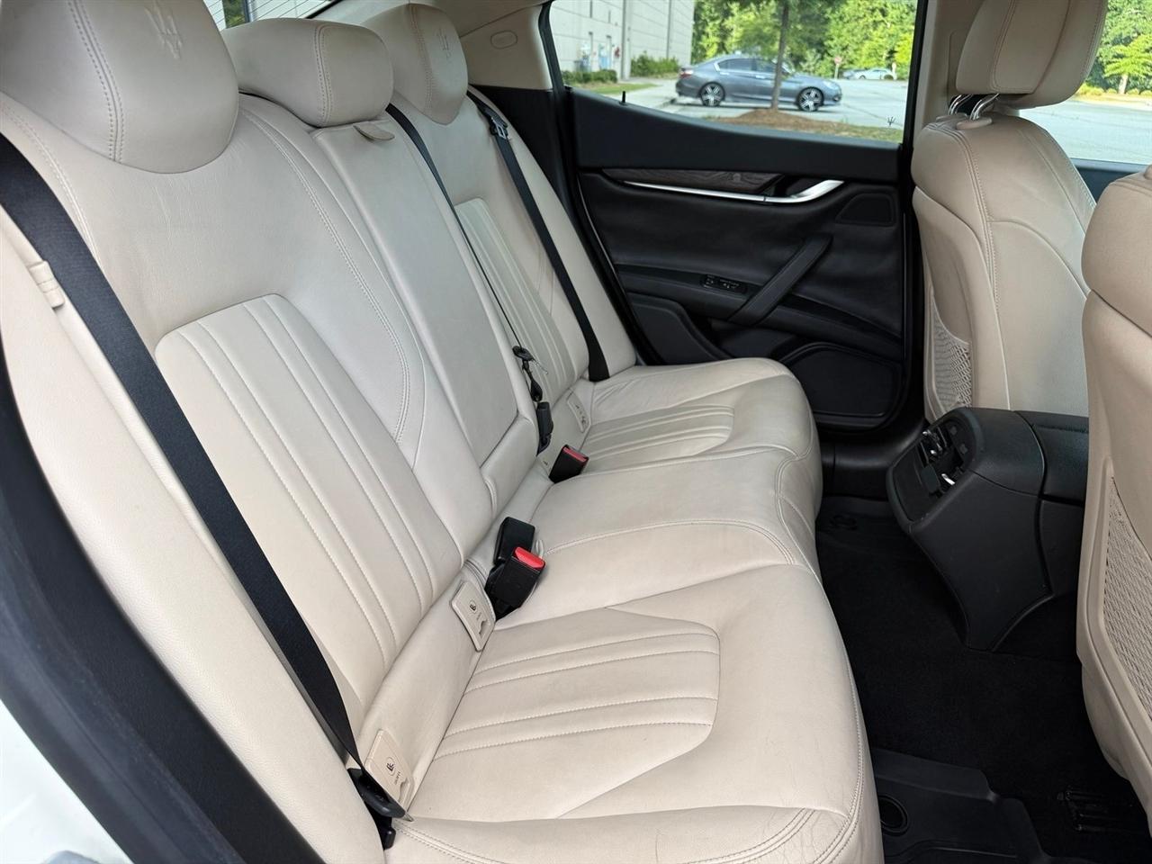 Maserati Ghibli  2014