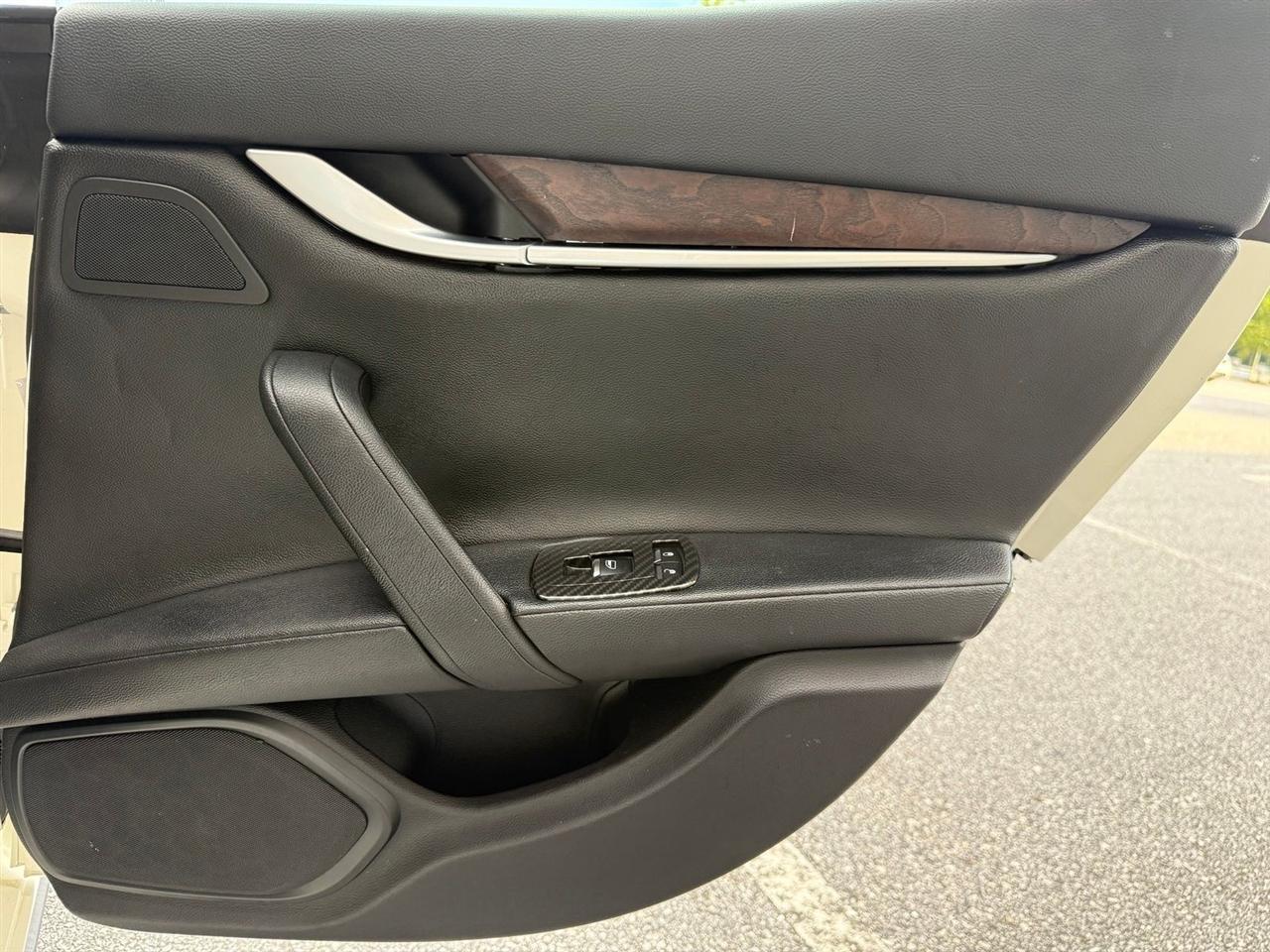 Maserati Ghibli  2014