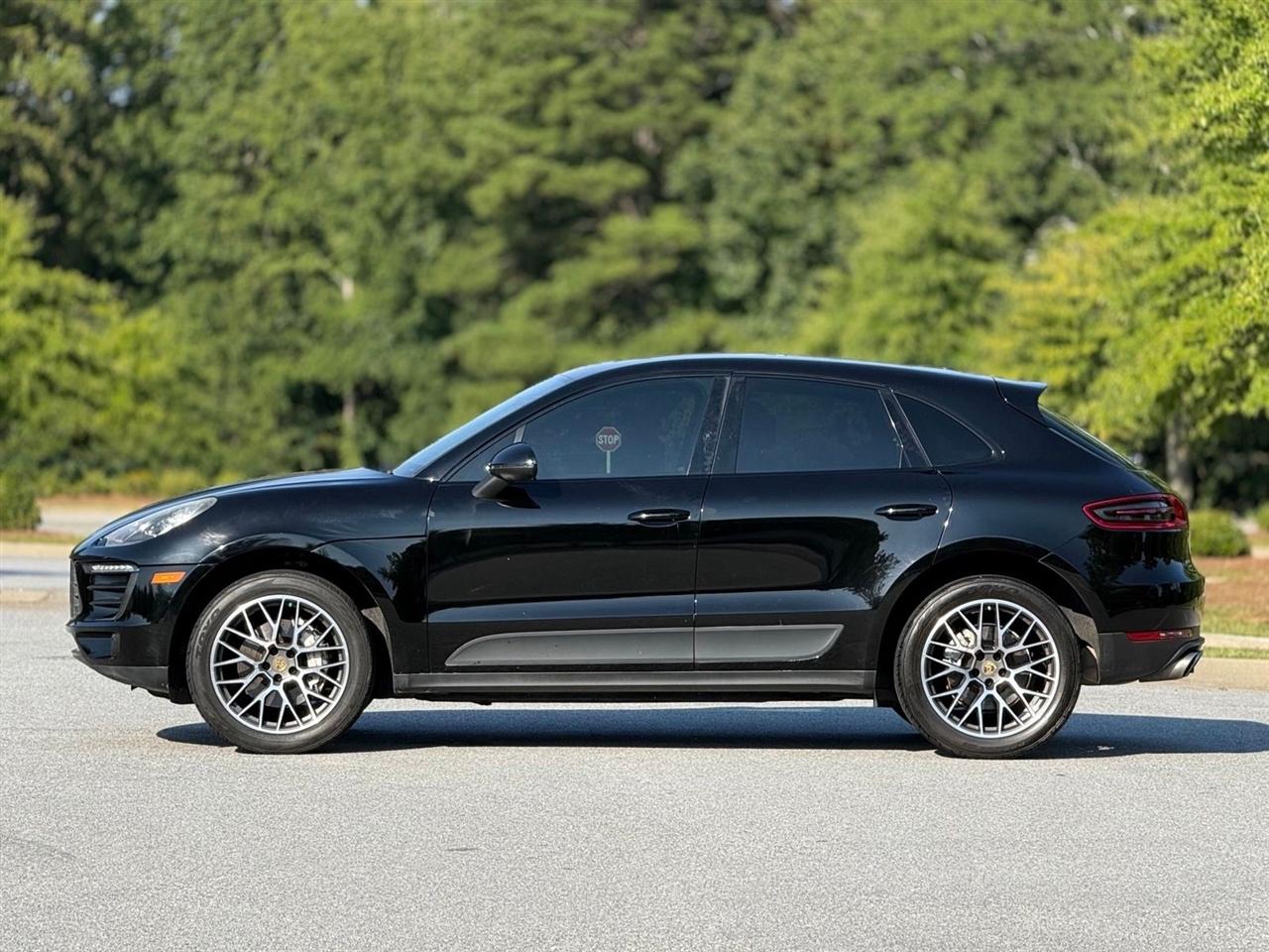 Porsche Macan  2018