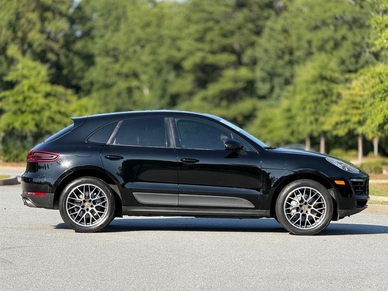 Porsche Macan  2018