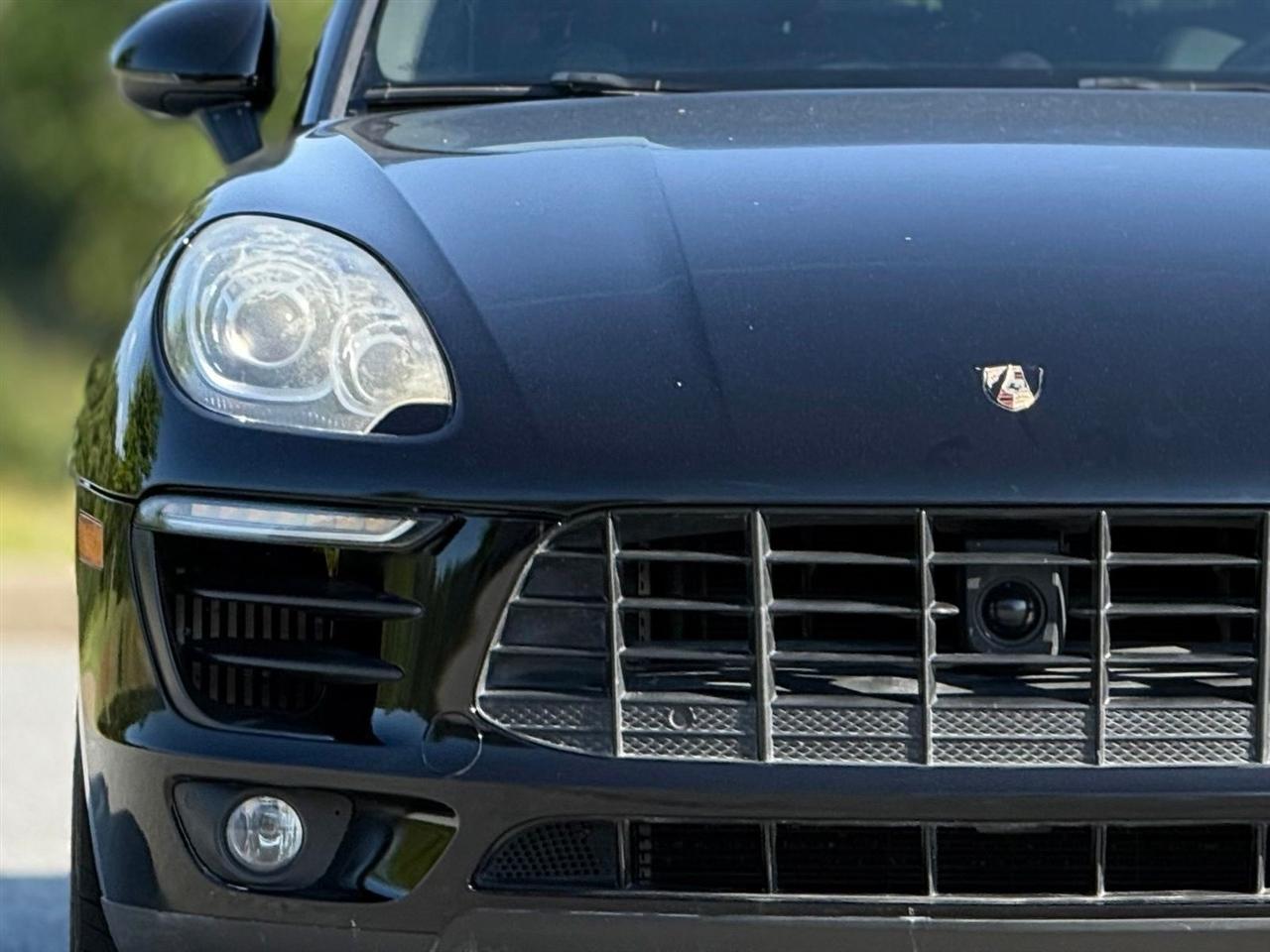 Porsche Macan  2018