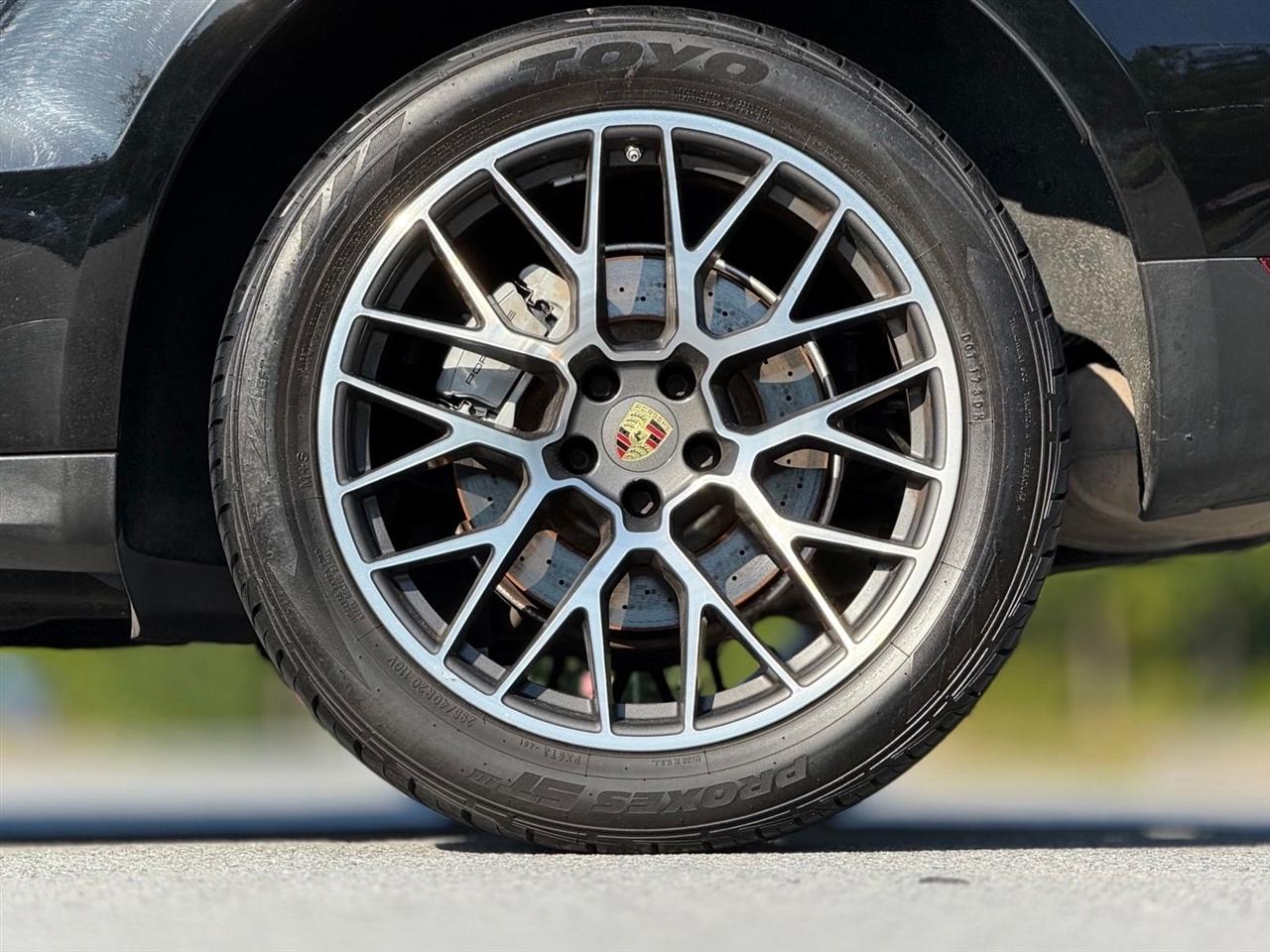Porsche Macan  2018