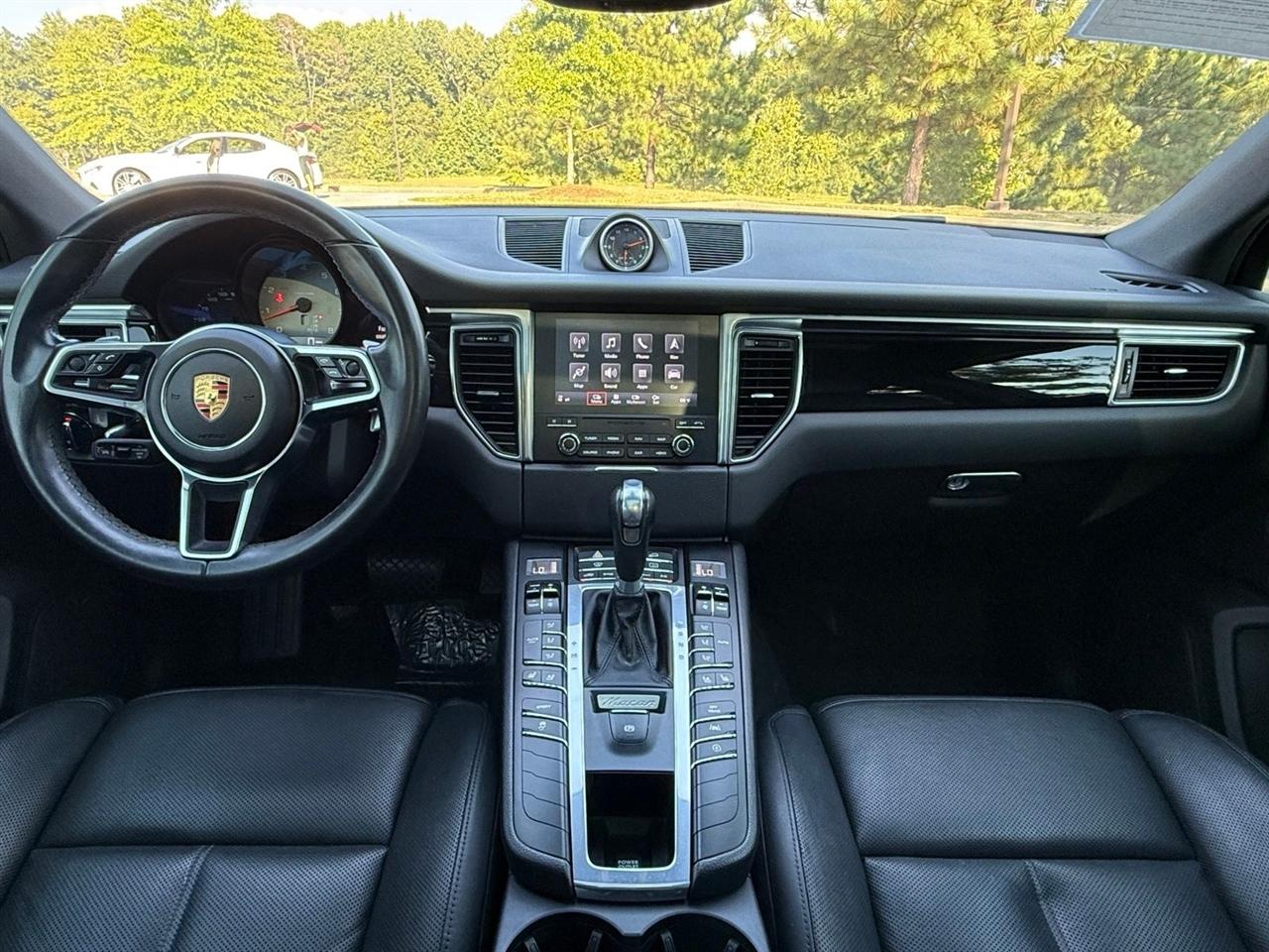 Porsche Macan  2018