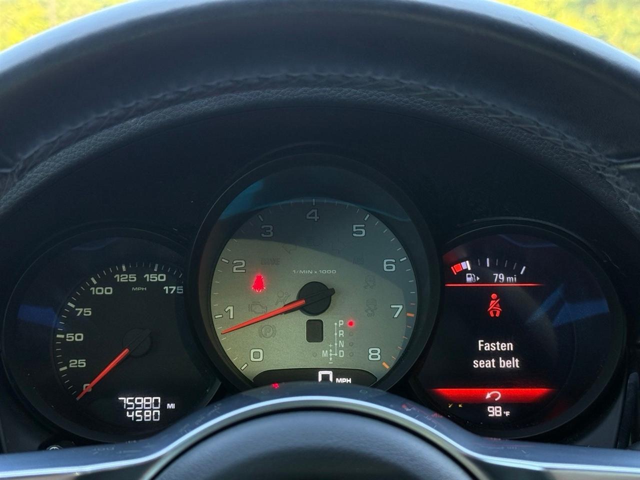 Porsche Macan  2018