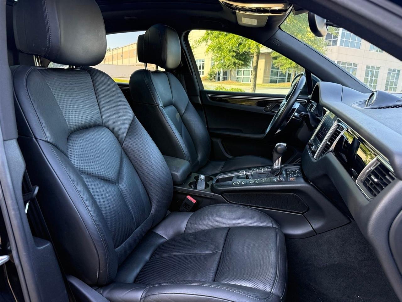 Porsche Macan  2018