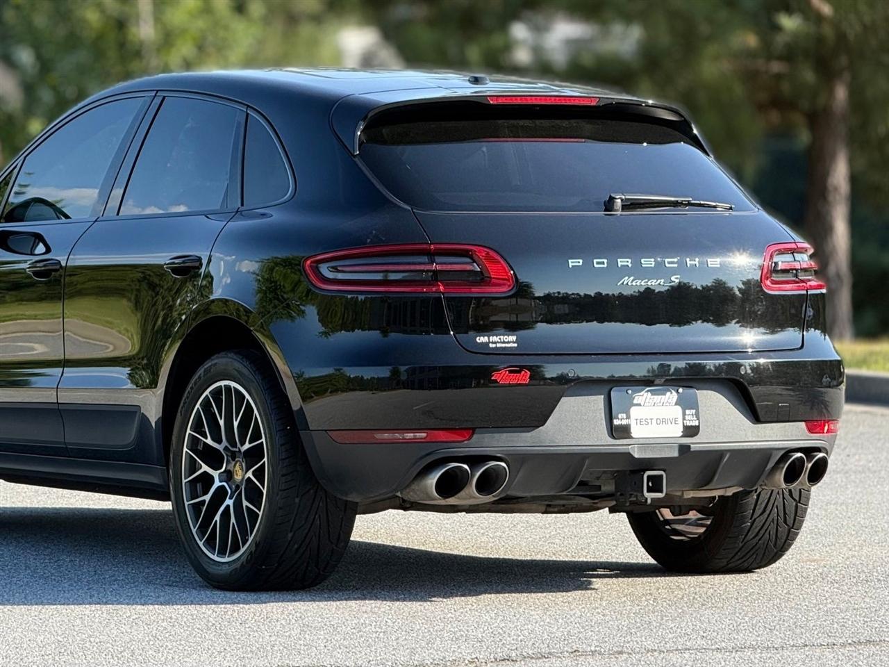 Porsche Macan  2018