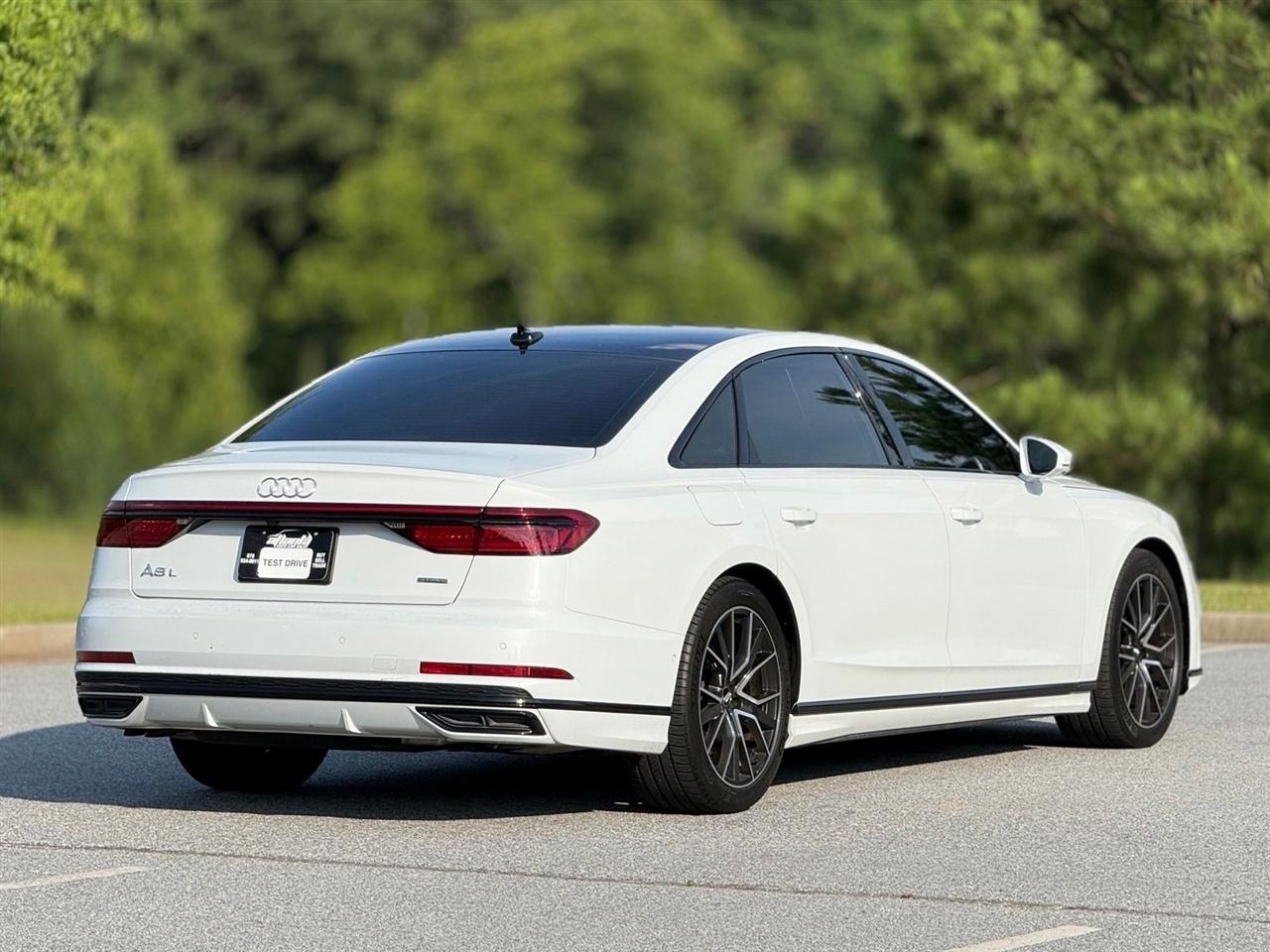 Audi A8 L  2020