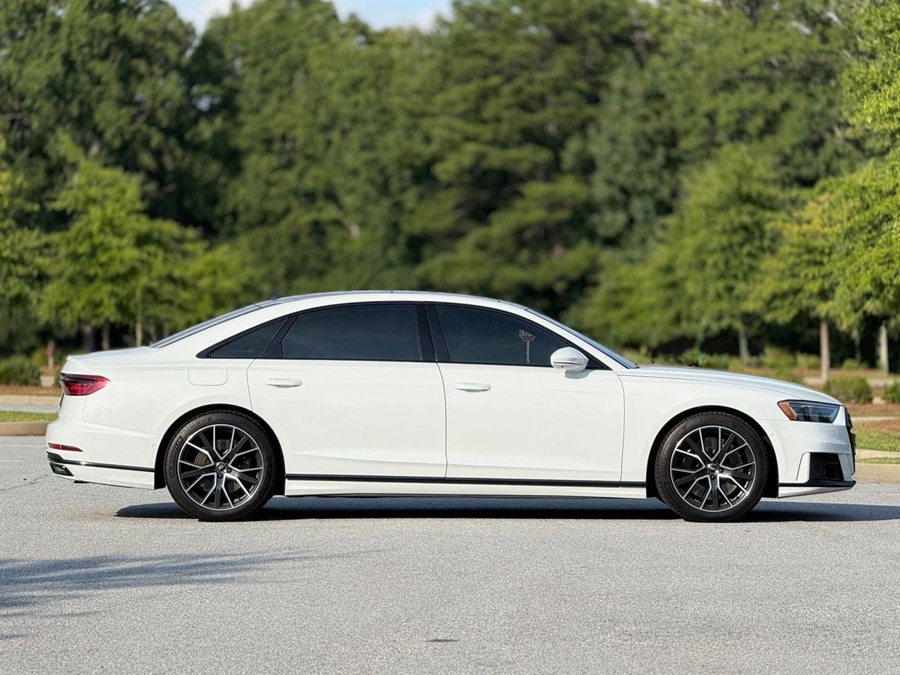 Audi A8 L  2020