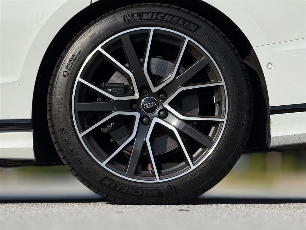 Audi A8 L  2020
