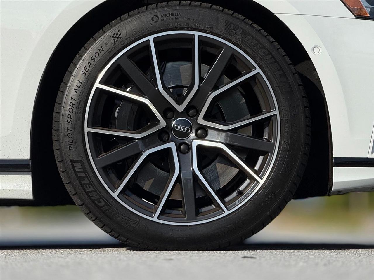 Audi A8 L  2020