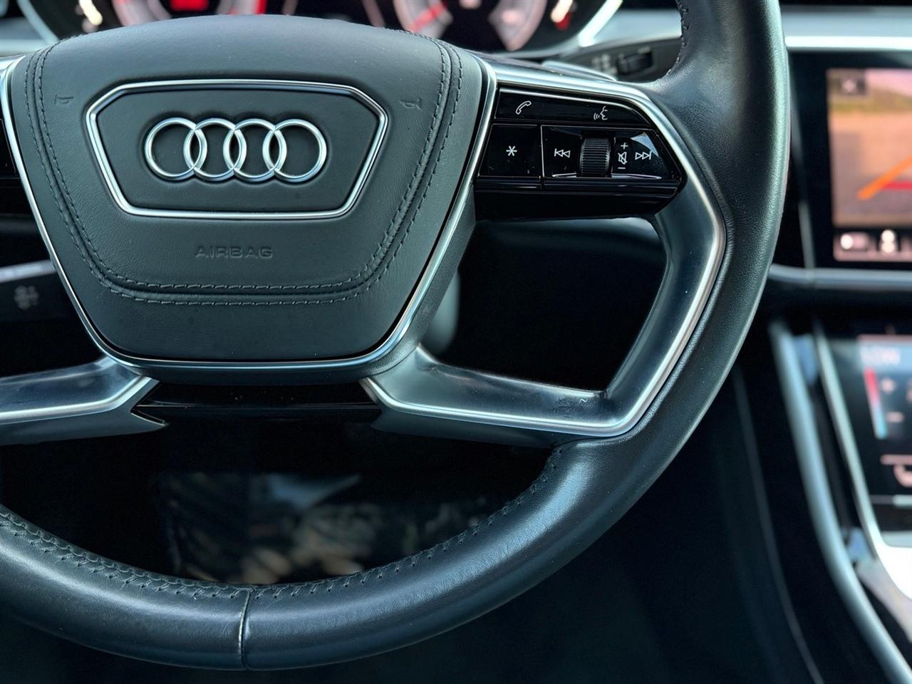 Audi A8 L  2020