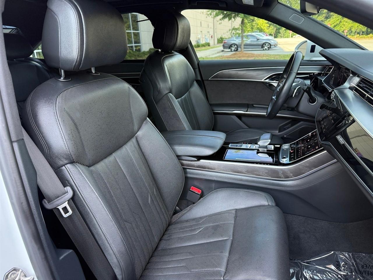 Audi A8 L  2020