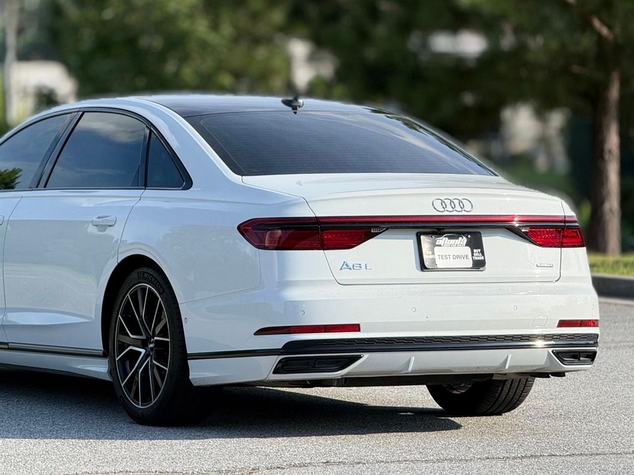 Audi A8 L  2020