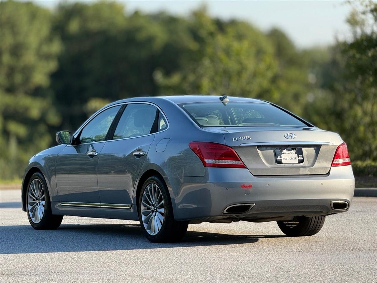 Hyundai Equus photo 10