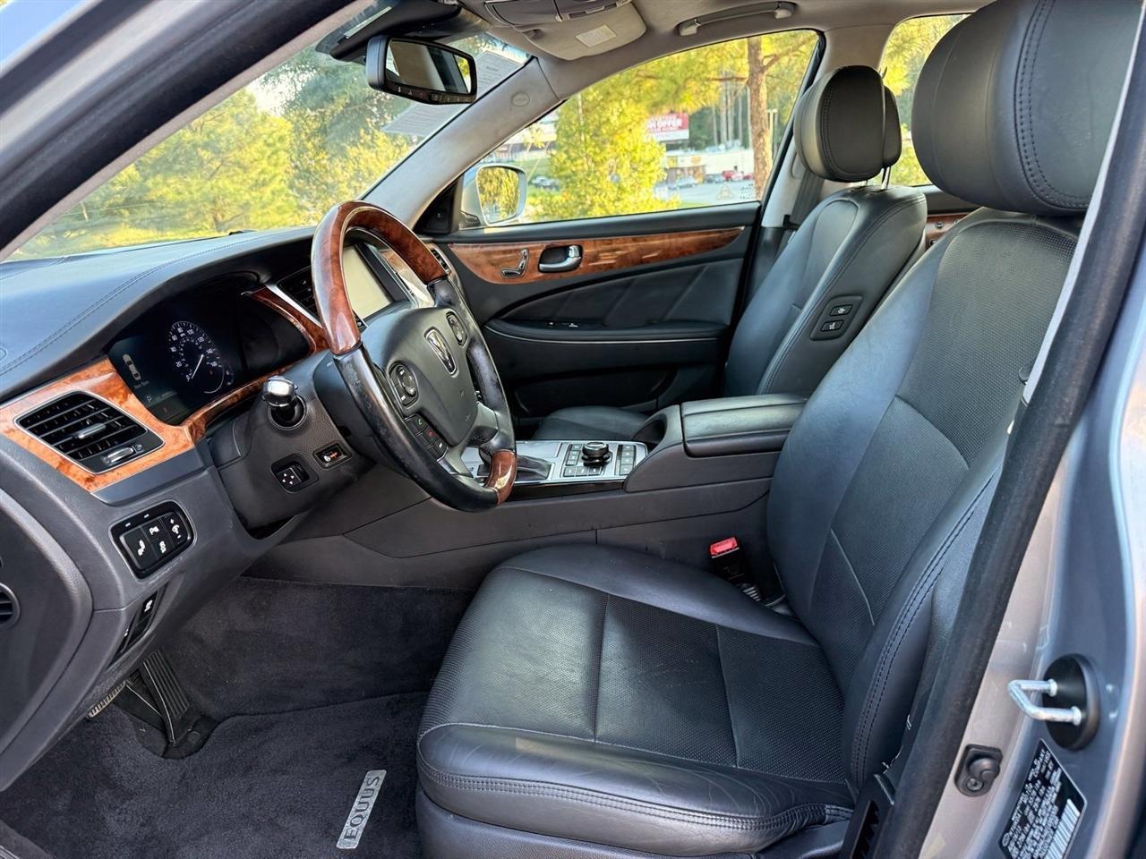 Hyundai Equus photo 35