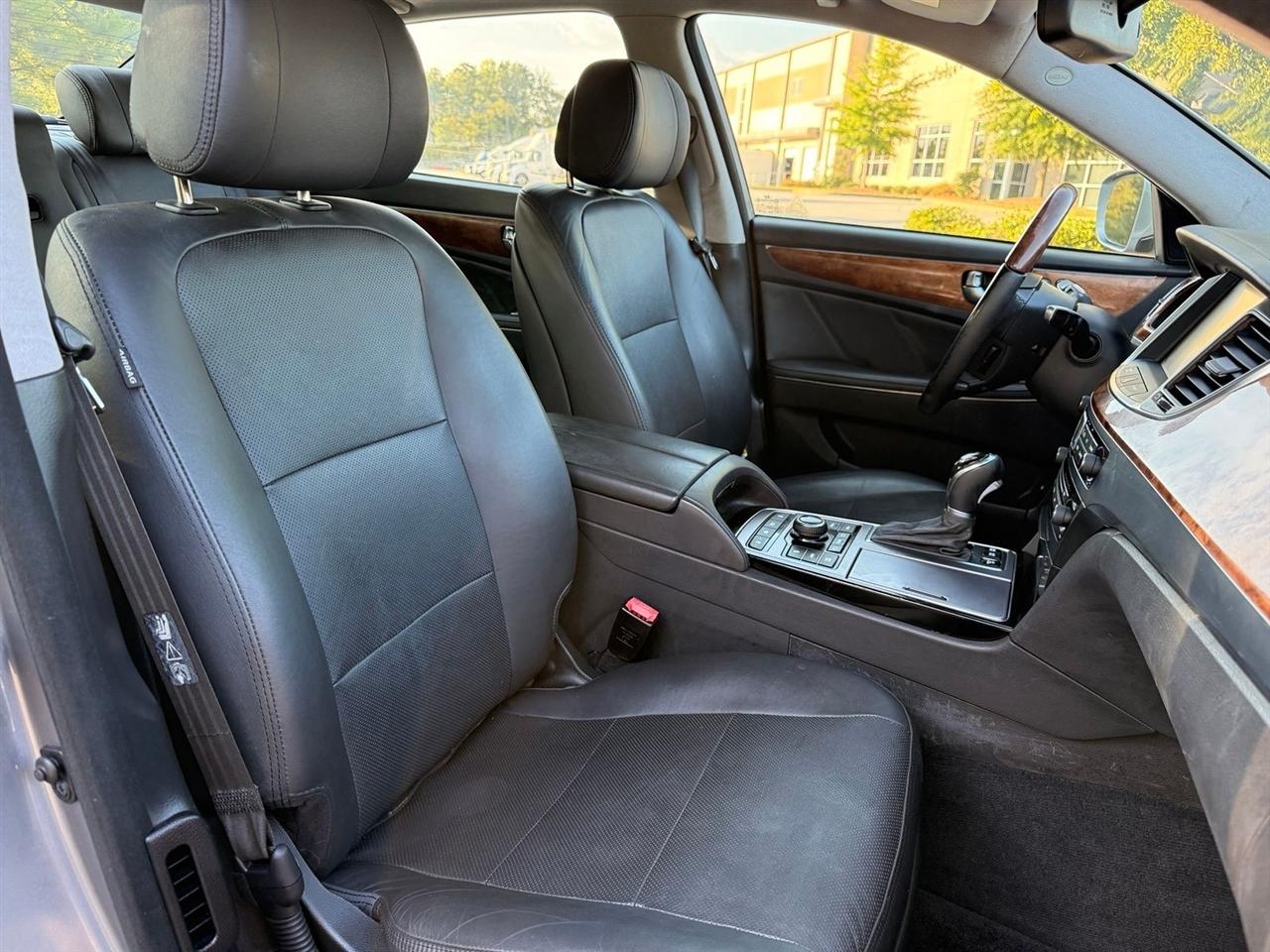 Hyundai Equus photo 38