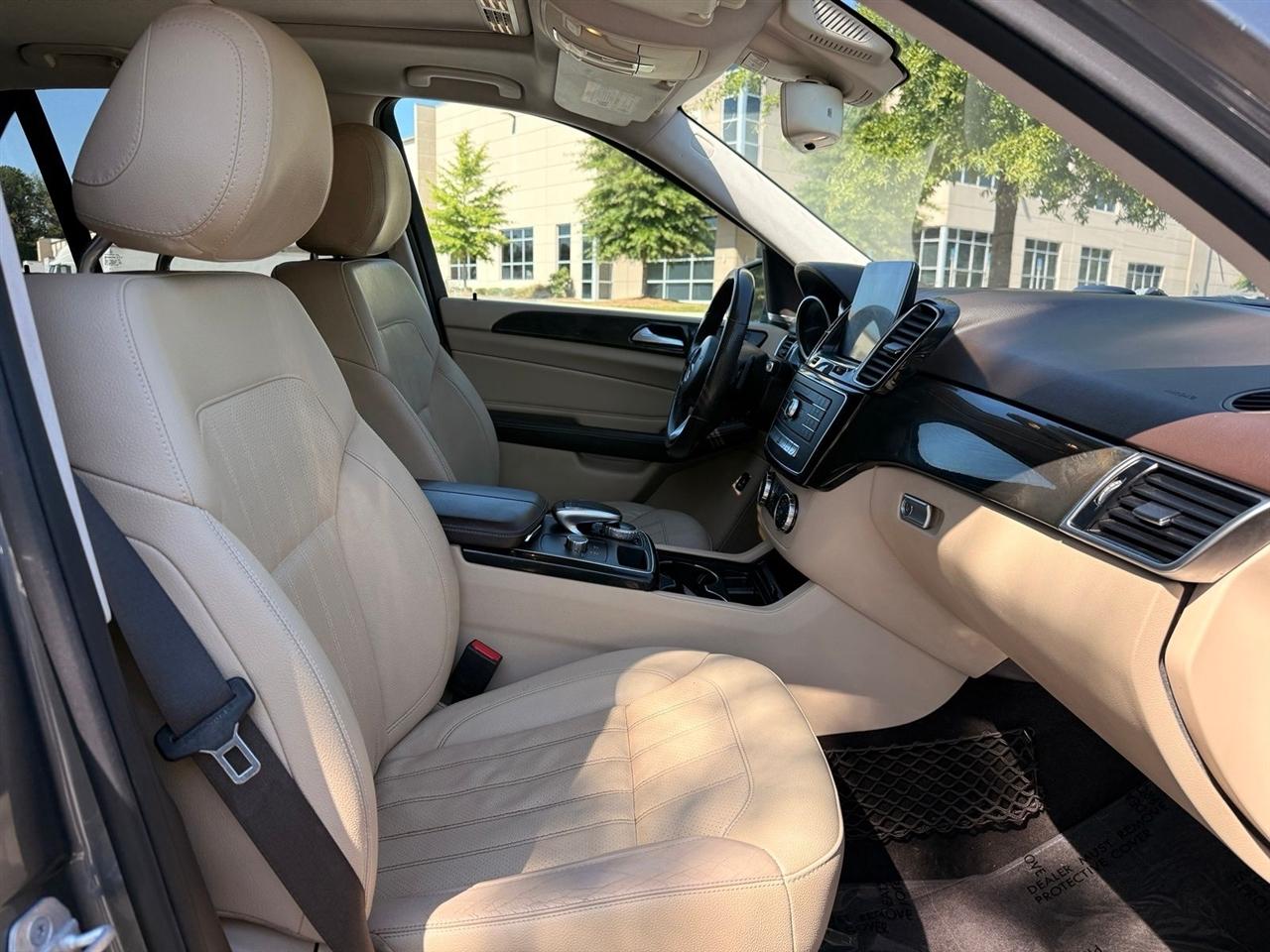 Mercedes-Benz GLE  2017