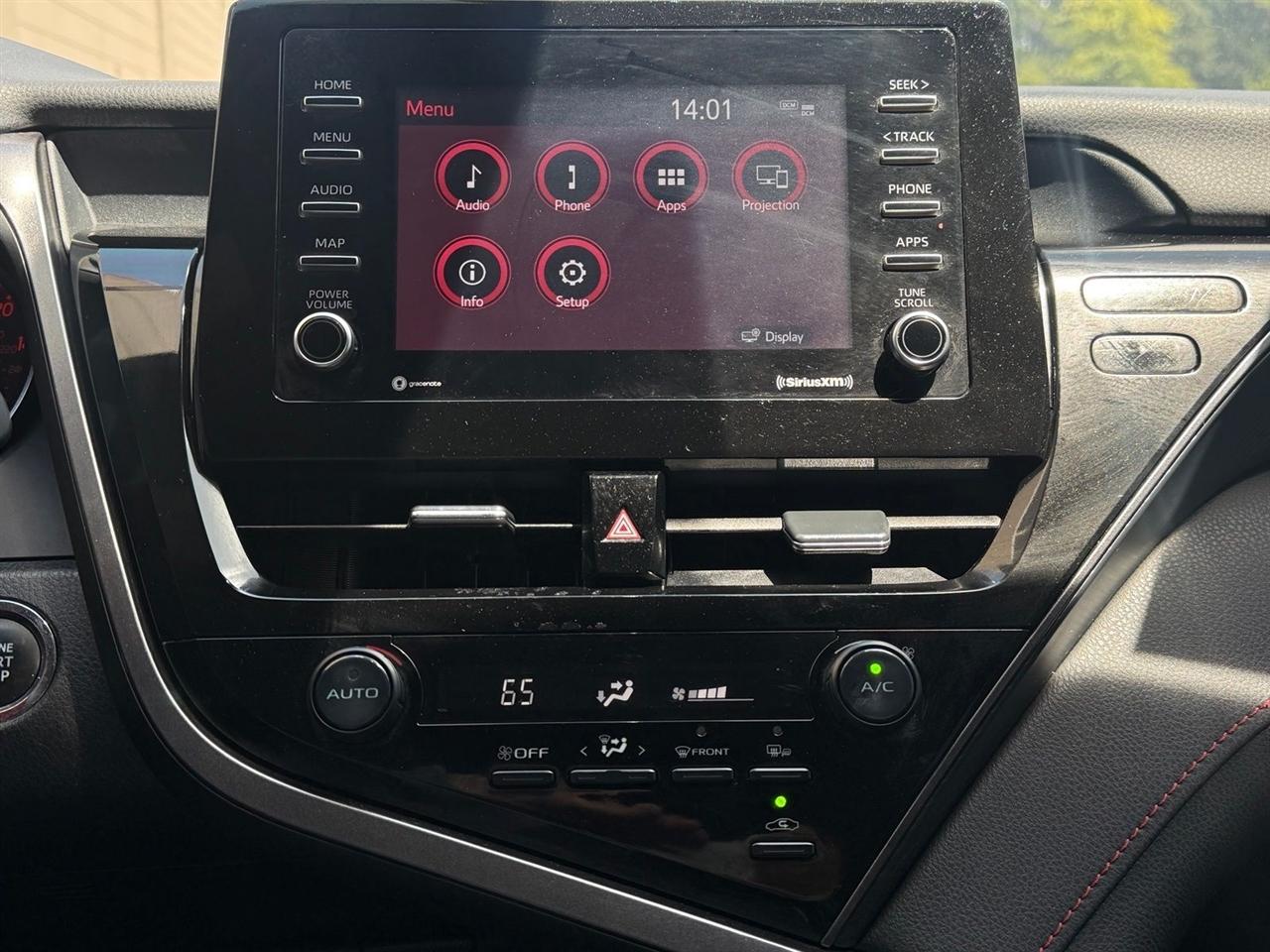 Toyota Camry  2023